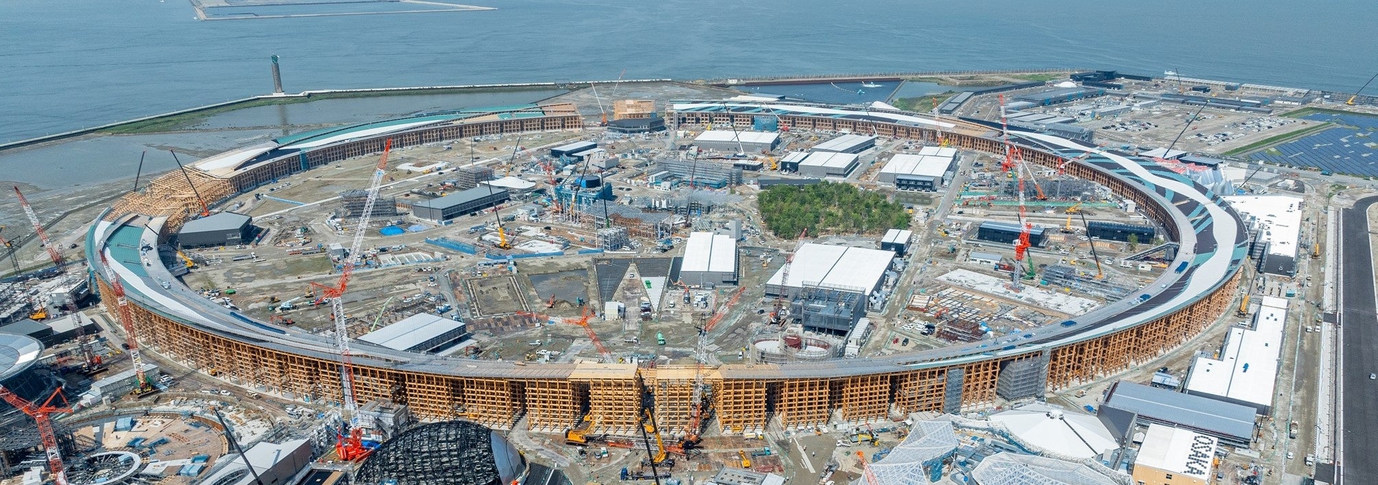 大阪・関西万博会場のシンボル 大屋根リング PW北東工区の木架構が完成