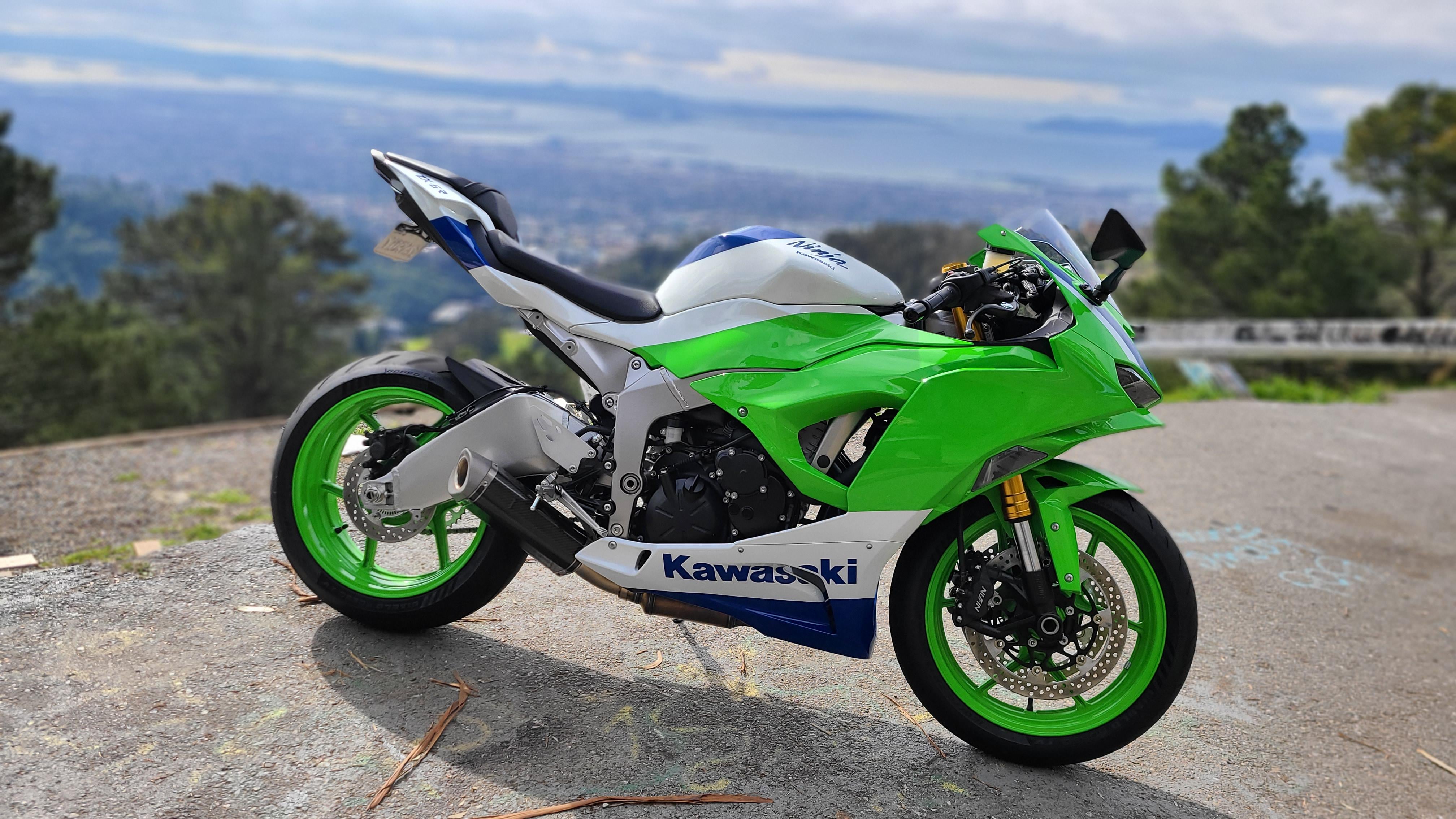 未来 チックル New 2024 Kawasaki Ninja ZX-6R 40th Anniversary