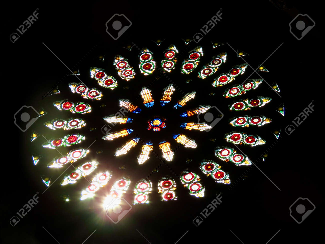 アメリカ ステンドグラス 中世風 教会風 花文様バラ窓グラス