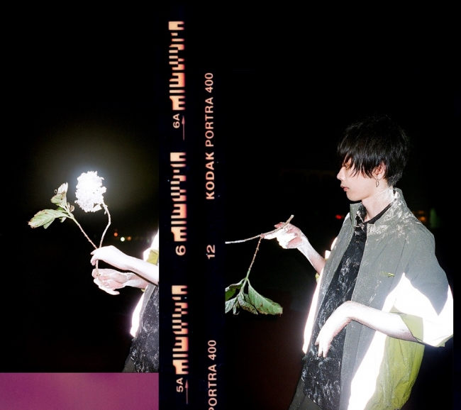 米津玄師、書き下ろしイラストのアリーナツアーグッズ公開! | 株式会社