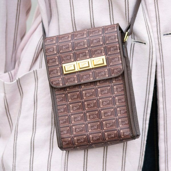 ビターチョコレート スマート バッグ | Q-pot. ONLINE SHOP