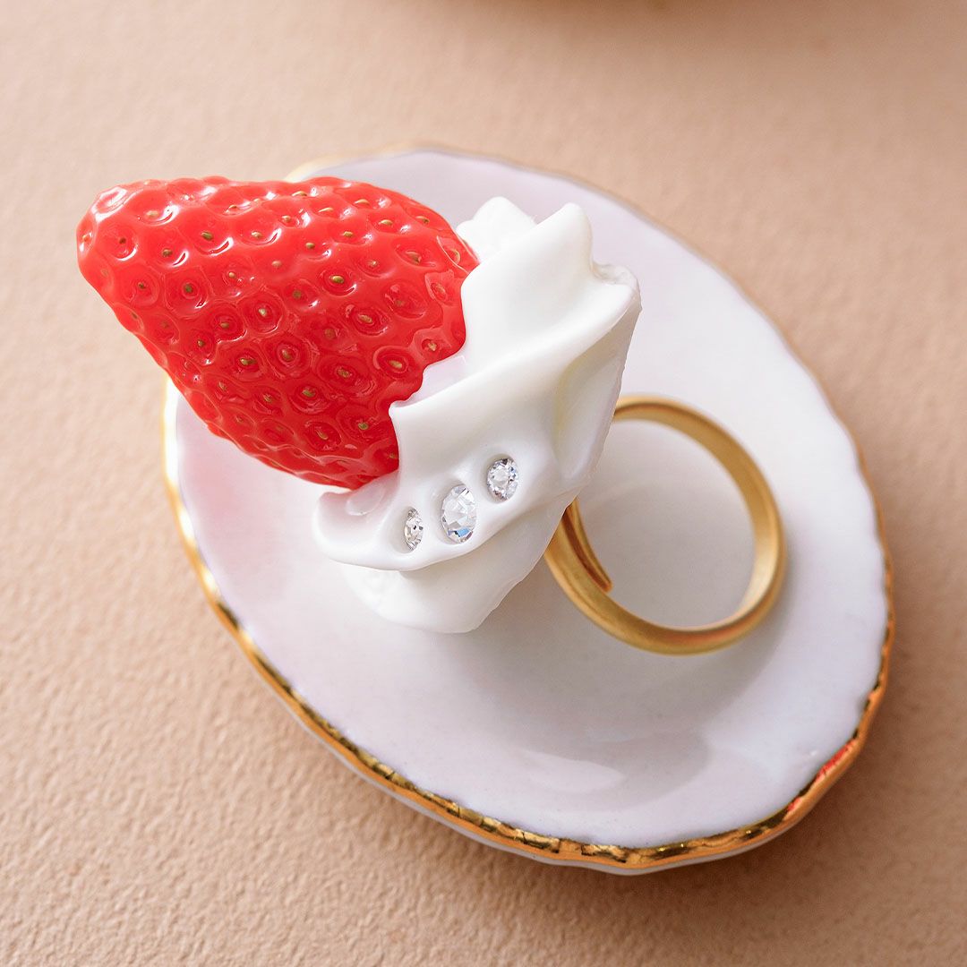 店舗限定商品】フレッシュストロベリー リング（ホワイト） | Q-pot