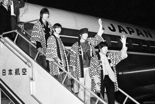 新品未開封】JAL オリジナルはっぴ 法被 復刻版 ビートルズ 希少品