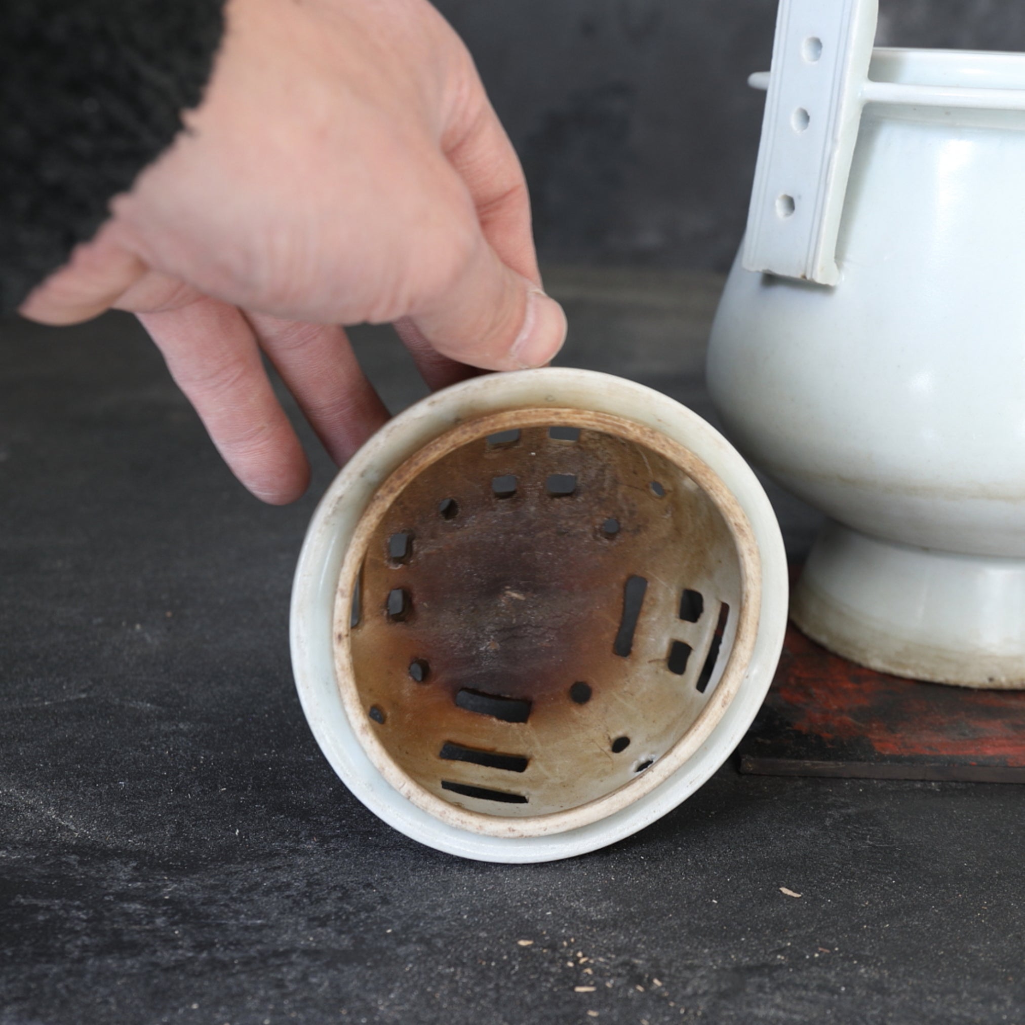 朝鮮 李朝 白磁台皿 祭祀 供物 陶磁器 仏像 台座 仏教美術 骨董 古美術