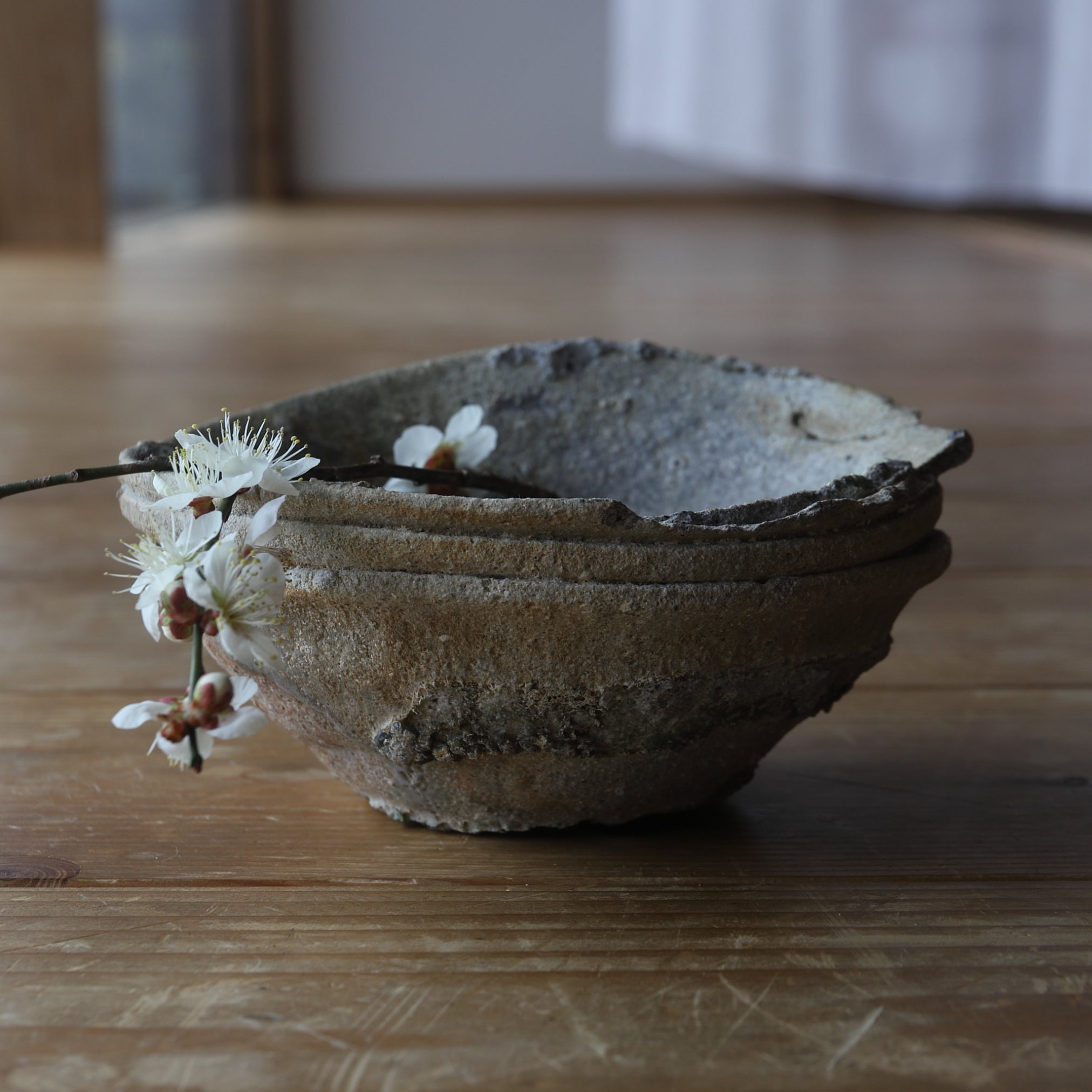 鎌倉時代 古瀬戸 ひっつき山茶碗（1185–1333 CE） | 入蘆花（ロカニイル）