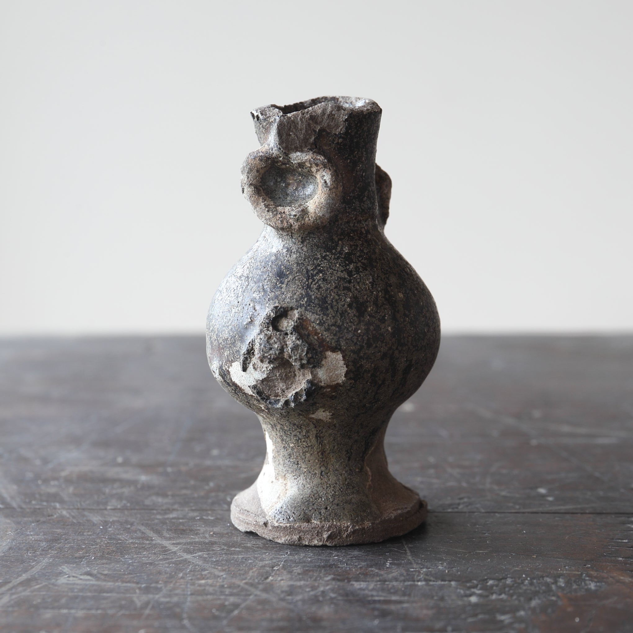 鎌倉時代 古瀬戸 鉄釉仏花瓶（1185–1333 CE） | 入蘆花（ロカニイル）