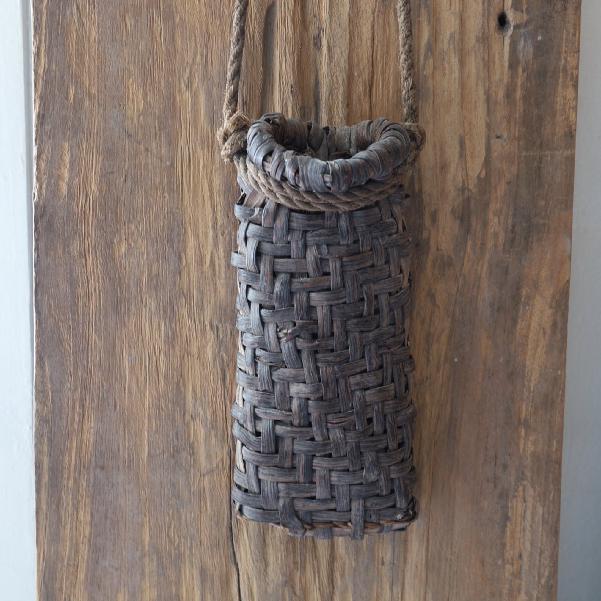 鉈籠掛花入 花器 懸花入 山葡萄 蔓 山鉈 鞘 用の美 茶道 華道 骨董 古