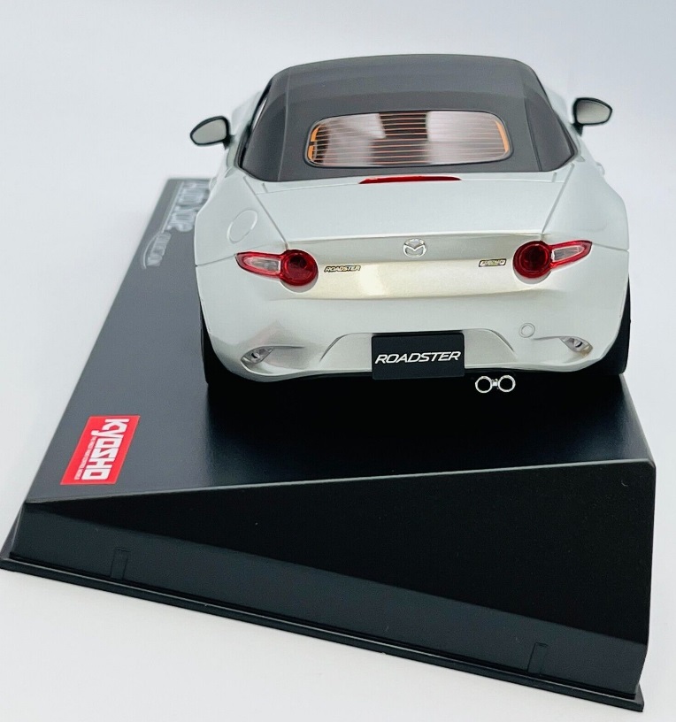 ASC MR03N-RM MAZDA Roadster Ceramic Metallic Mini-Z Autoscale Body
