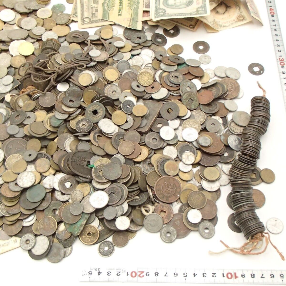 外貨も含んだ古銭を大量にまとめて高額買取しました！ 東京都のお客様