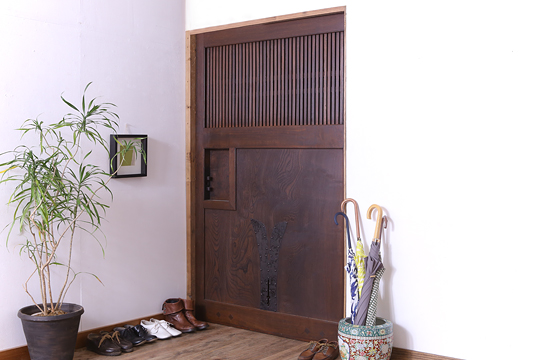 蔵戸扉 建具 引き戸玄関建築建設古民家カフェリノベーション店舗町屋