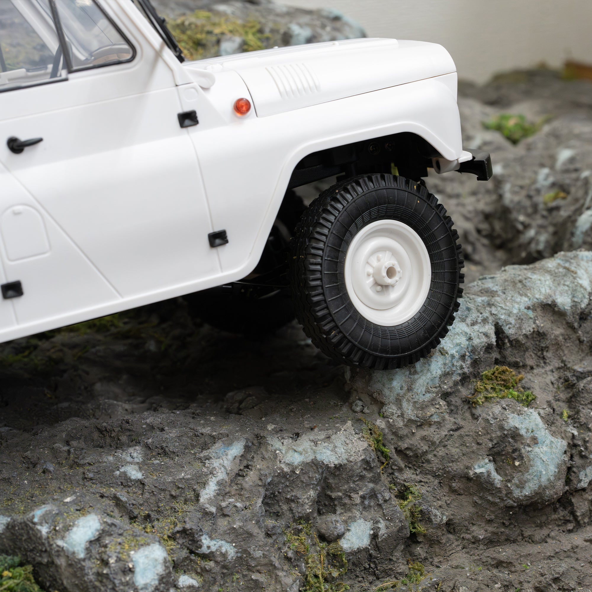 WPL JAPAN C94 1/12 RTR（UAZ-469） ※グローバルエディション・技適