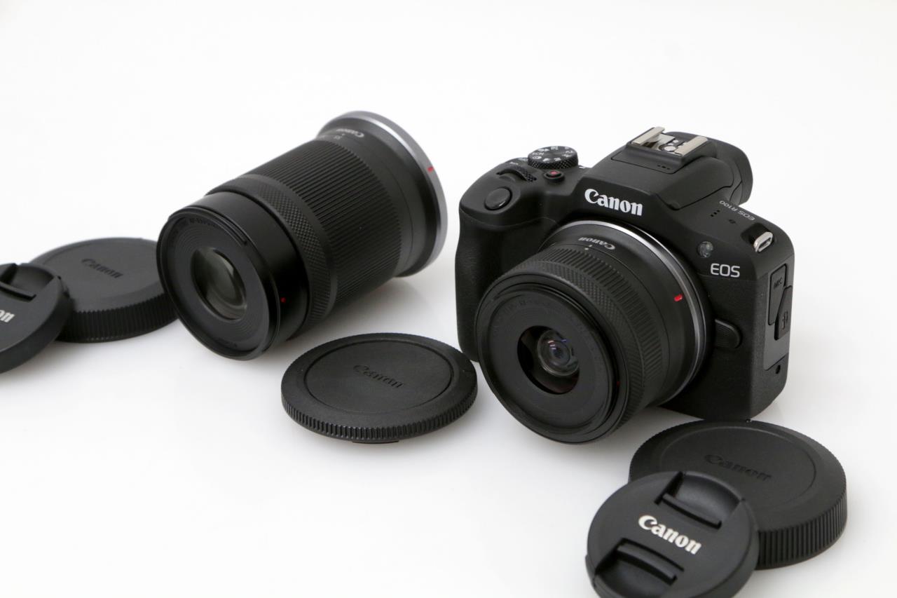 Canon EOS R100 ダブルズームレンズキット EOS R100 ダブルズーム