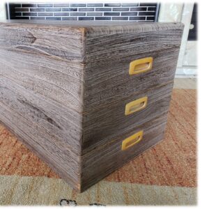 i3_日本伝統美 鎌倉円心彫り 佐藤 恵仙作 洋服箪笥 - リメイク工房WATANABE