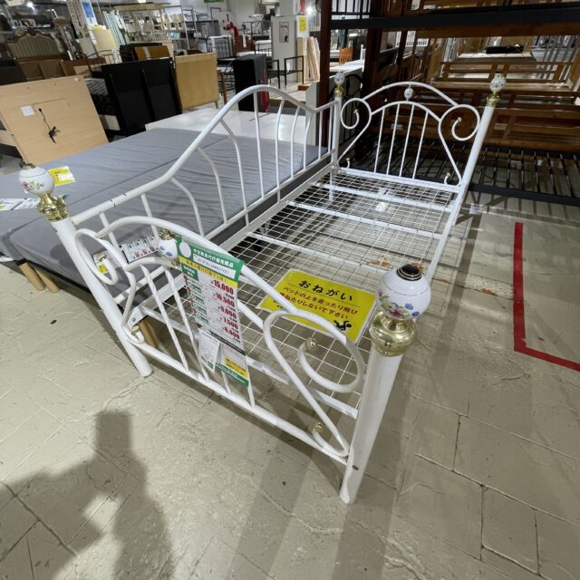 ベッド – 沖縄の家具・家電・健康器具・インテリア用品などの中古品