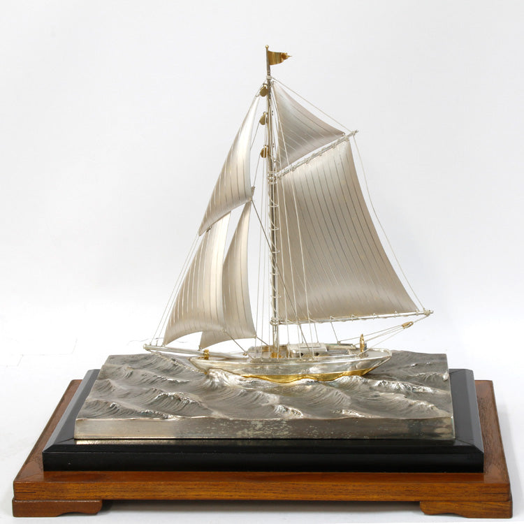 三越謹製 銀製刻印 宝船 約261g 置物 ガラスケース付 D R5089C 三越