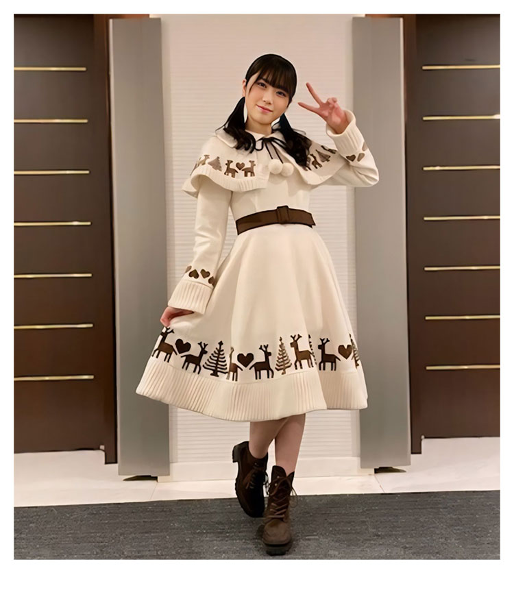 平尾帆夏 直筆 サイン サンタ衣装 平尾帆夏 直筆 サイン サンタ衣装 2025年