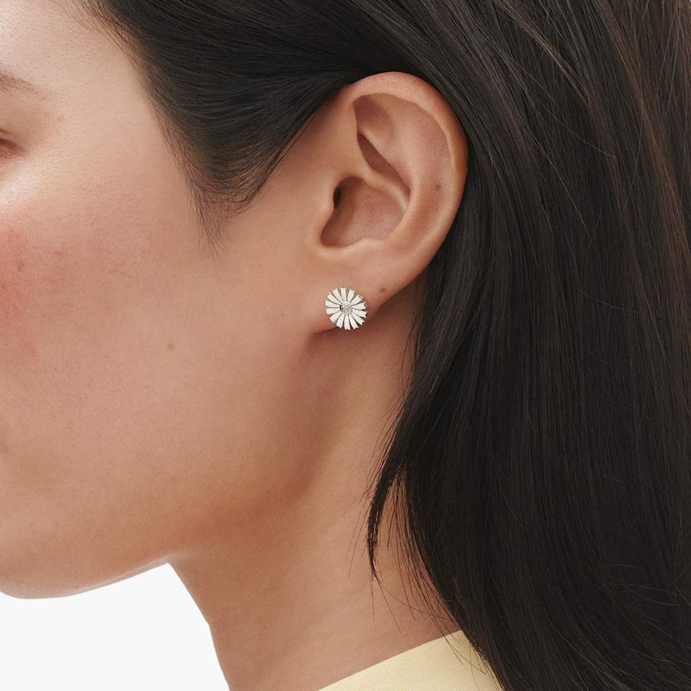 オンライン Blooming DAISY イヤリング casaceleste S*A様 Blooming