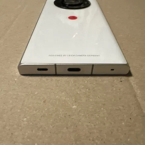 LEITZ PHONE 2 softbank SiMフリー（33825）¥40,500（いろはさんの出品