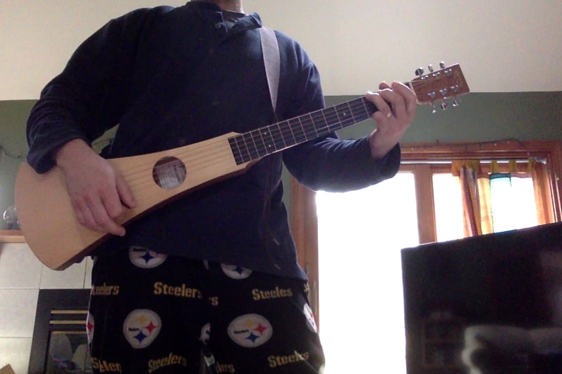 11329】MARTIN The Backpacker Amazon.com: Martin Steel String