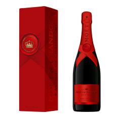 Moet and Chandon Rose Imperial 2025 Gift Box 750ml - Yuppiechef