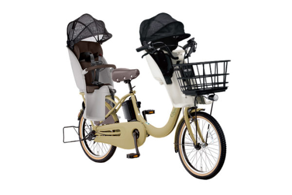 3人乗り用チャイルドシート付きギュット・クルームF・DX パナソニック