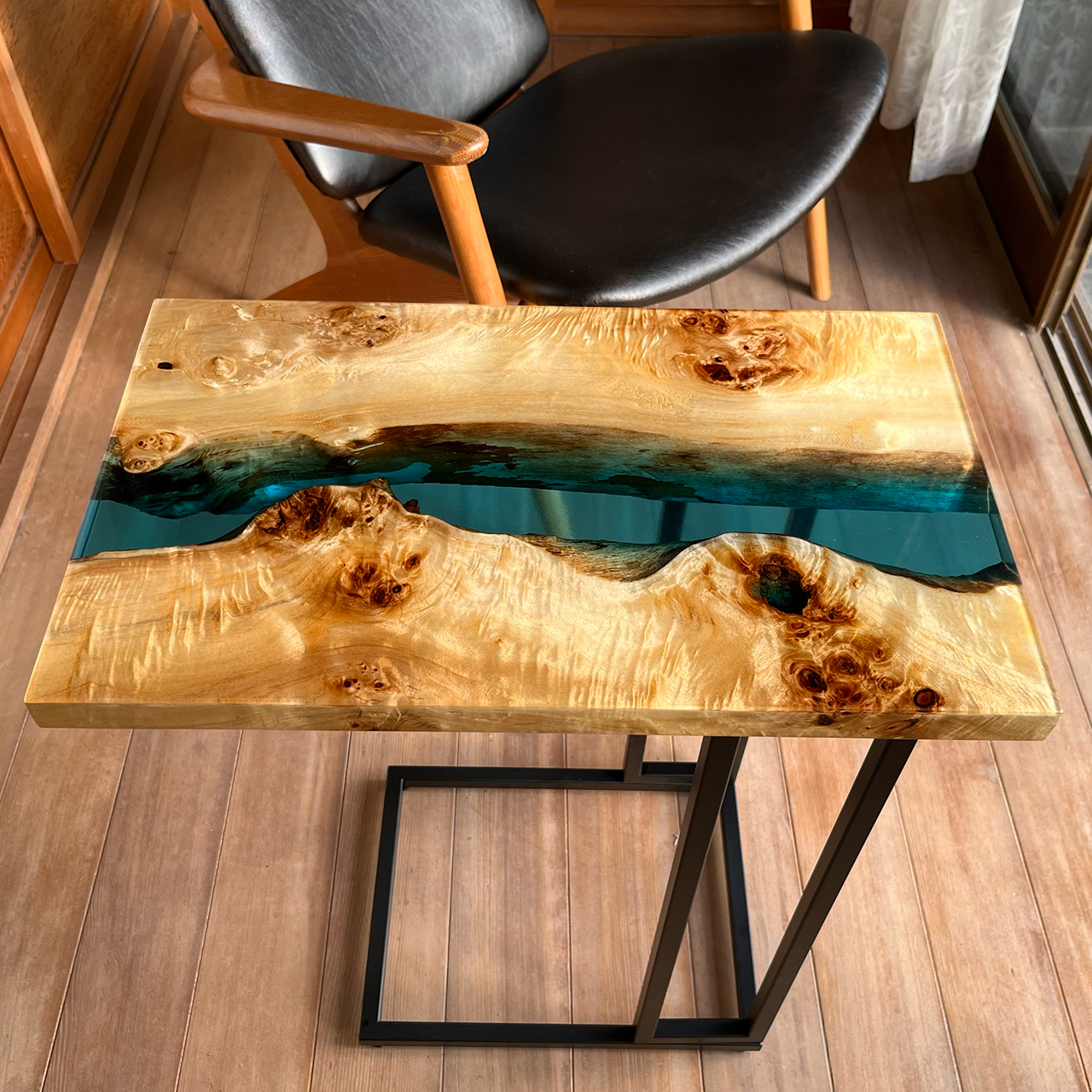 新作】レジンサイドテーブル【木材：ポプラ】【レジン：マリンブルー