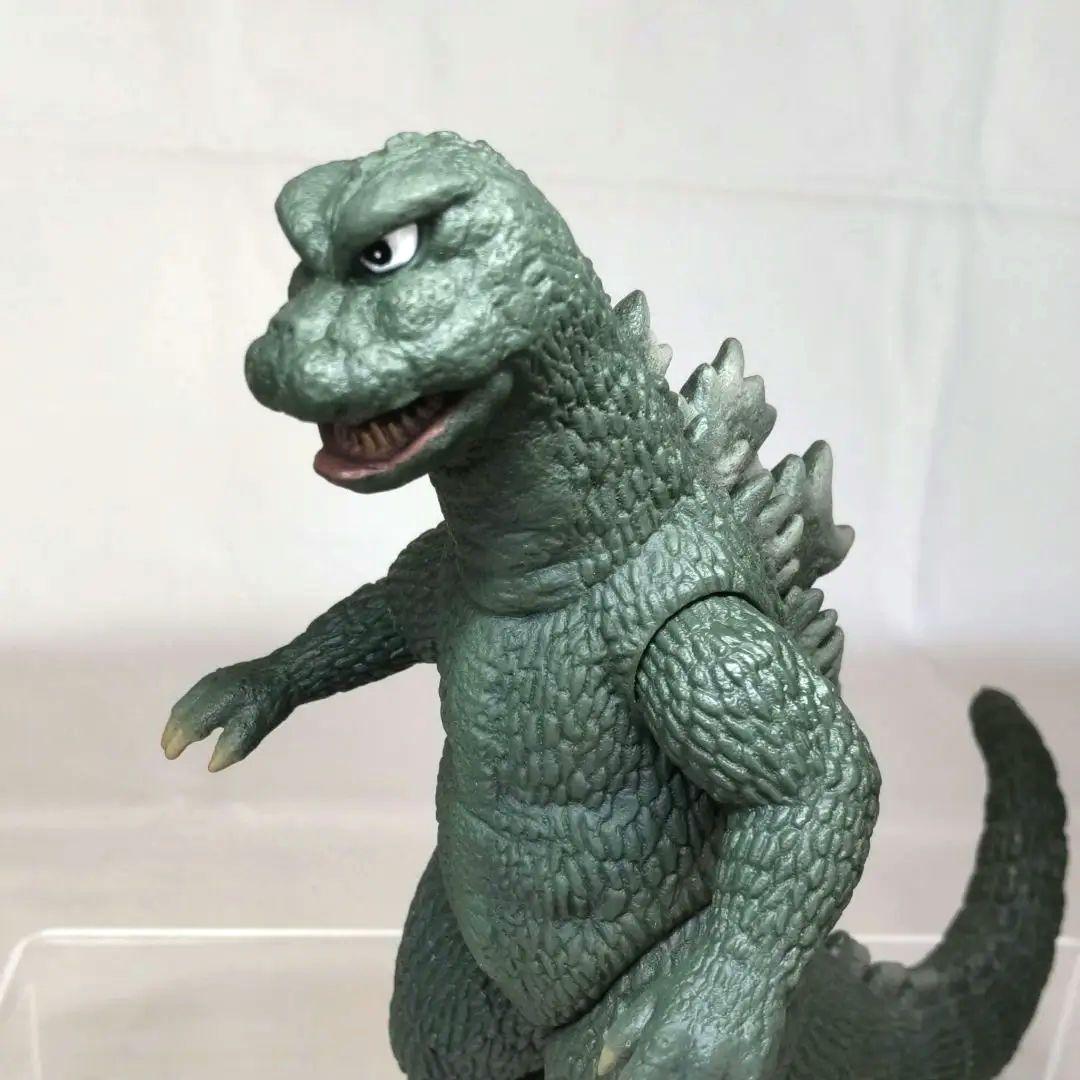 バンダイ〉ゴジラ1968（怪獣総進撃）〜ゴジラ50周年メモリアルBOX
