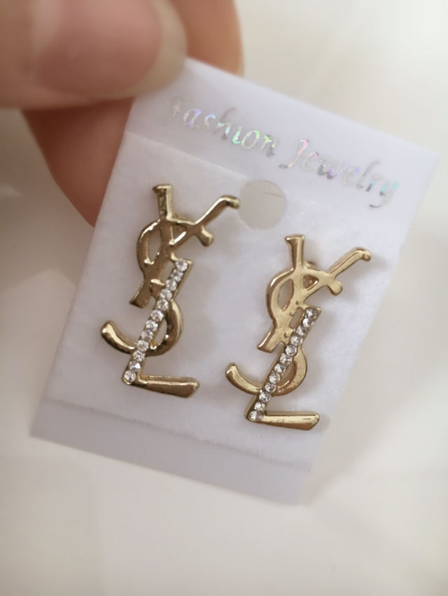 イヴサンローラン ピアス イブサンローランピアス