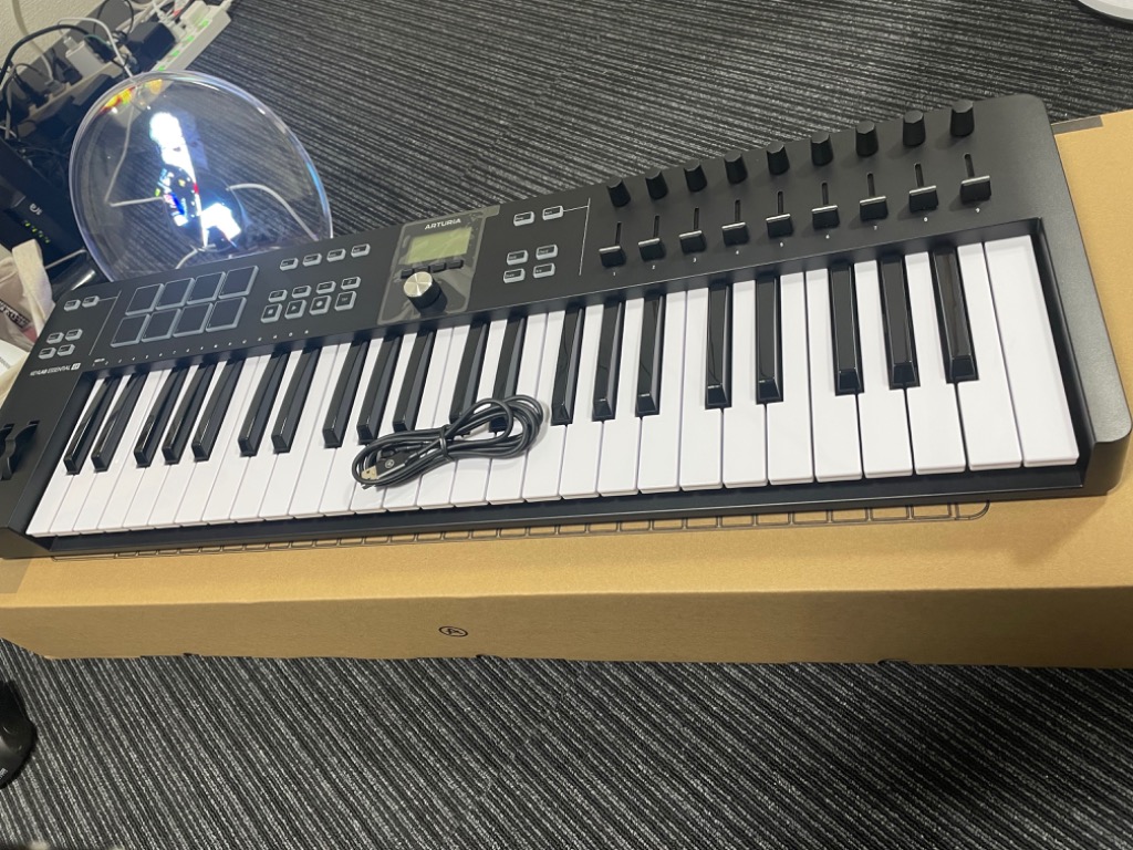 Arturia KeyLab Essential 49 MK3 BK ブラック MIDIコントローラー