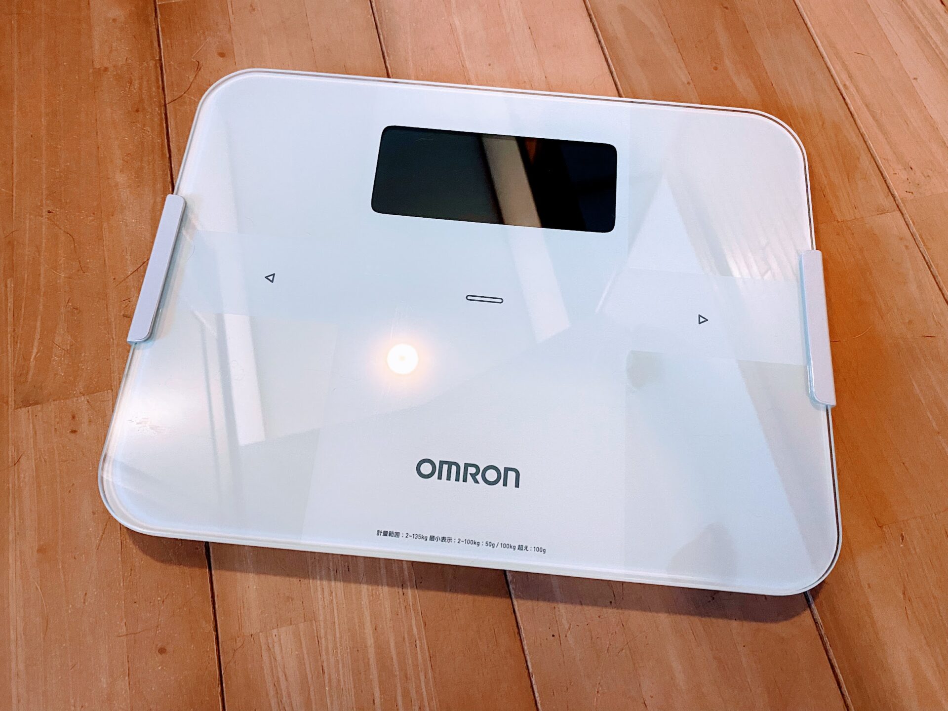 OMRON 体重計 KRD-603T2-W ホワイト 体重体組成計 KRD-603T2-W カラダ