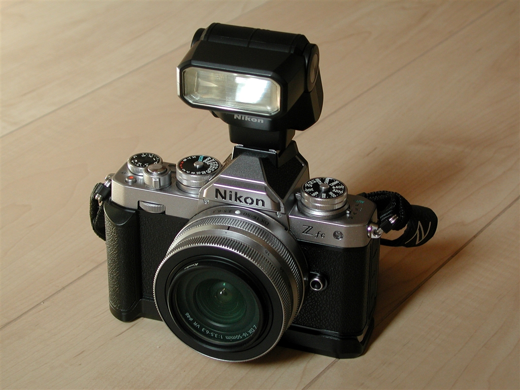 価格.com - 『Z fcに装着』ニコン スピードライト SB-300 うさらネット