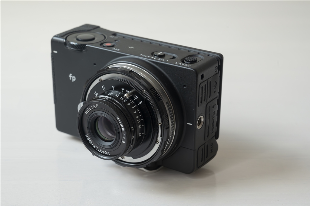 価格.com - 『SIGMA fpとの組みあわせ』コシナ フォクトレンダー