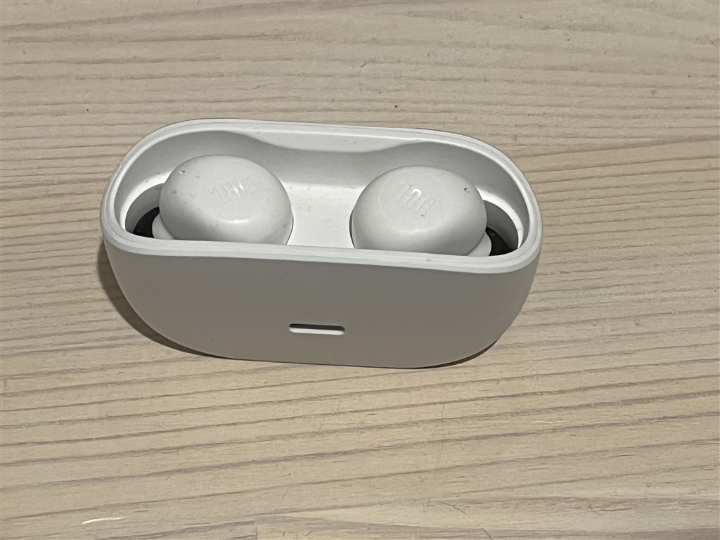 JBL WAVE BUDS TWS100 片耳本体と充電ケース 売れ筋 JBL WAVE BUDS