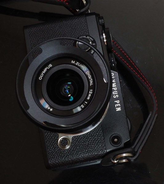 オリンパス M.ZUIKO DIGITAL ED 12mm F2.0 [ブラック]投稿画像・動画