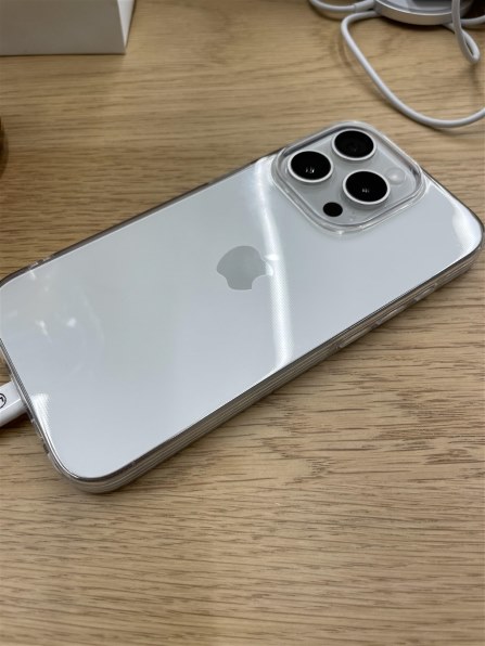 Apple iPhone 15 Pro 128GB SIMフリー [ナチュラルチタニウム]投稿画像
