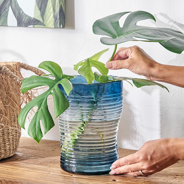 オーダーメイド 青いガラス 花瓶 流線型デザイン 【公式通販】