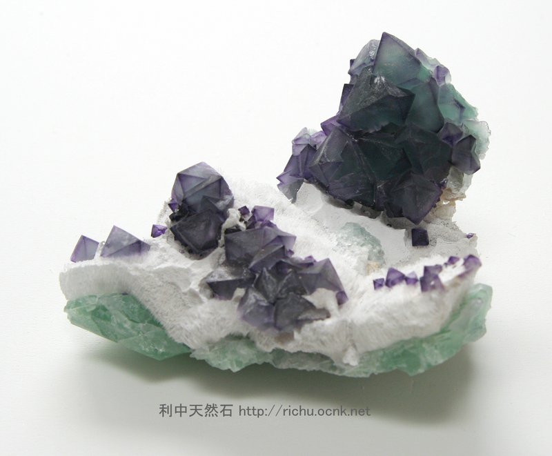 八面体蛍石11 (Octahedron Fluorite)