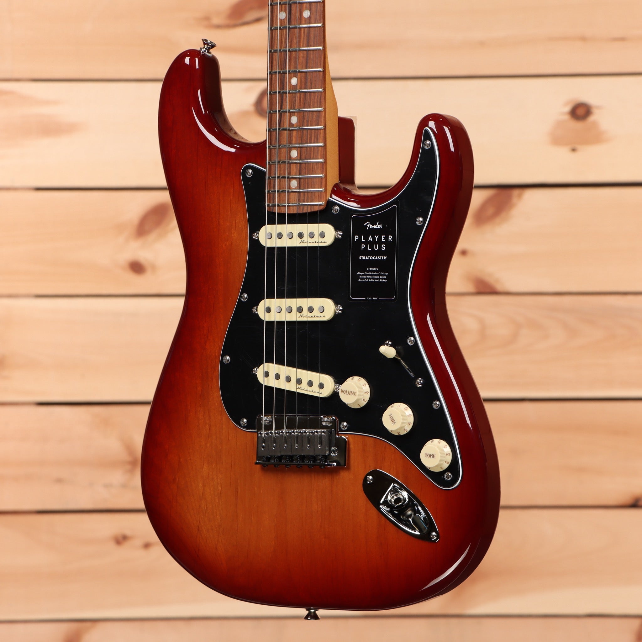 Fender Player Plus Stratocaster - Sienna Sunburst – Righteous Guitars