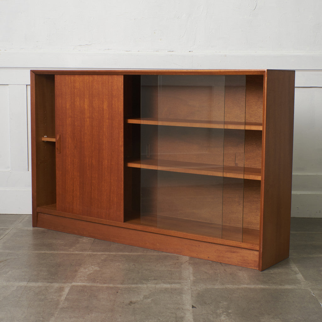 ヴィンテージ ガラスキャビネット｜ハーバート・E・ギブス Herbert E