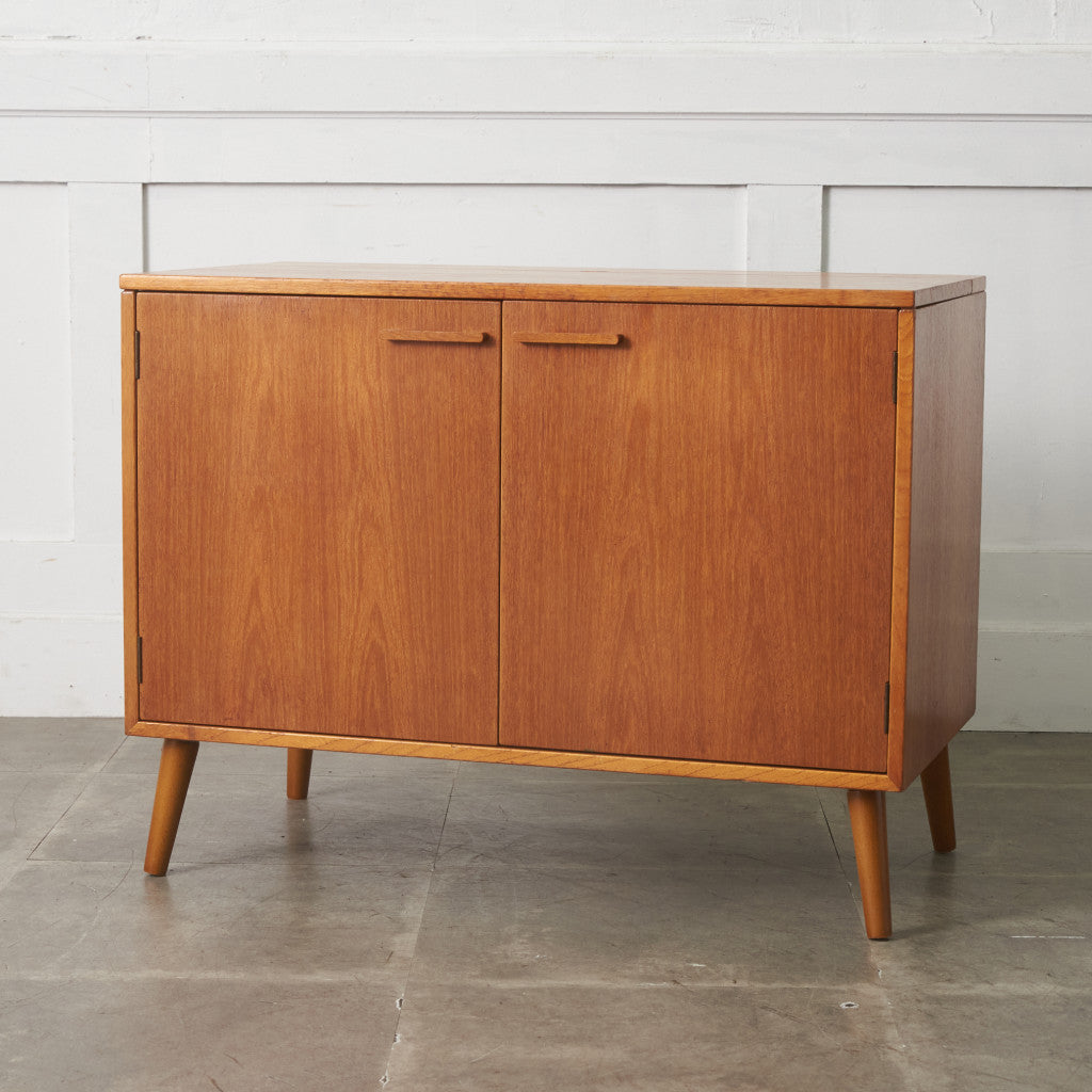 ヴィンテージ キャビネット｜フィールドボール・モベルファブリク