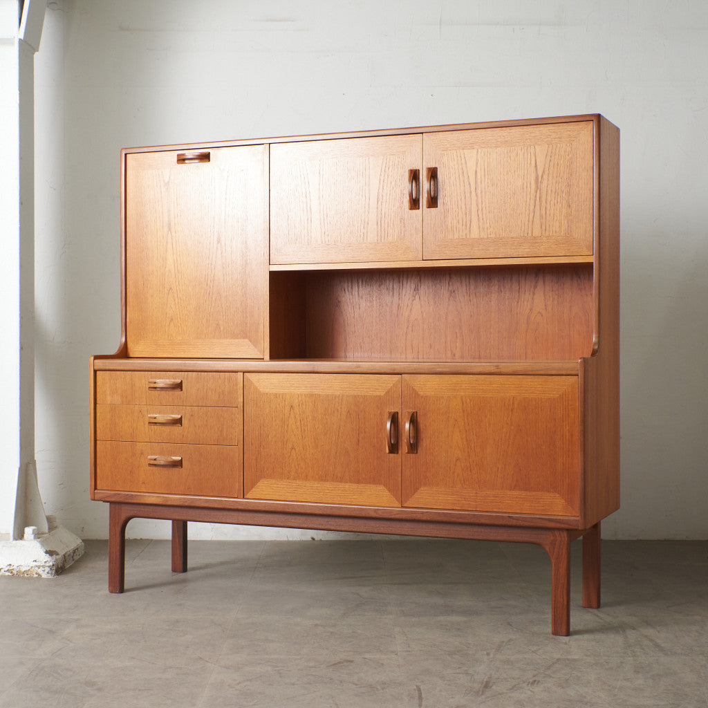 英国アンティークG-PLANジープラン製サイドボード/チェスト(92-140