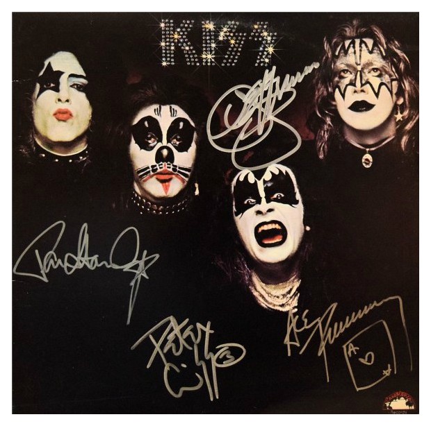 Kiss - Debut, Paul Stanley, Gene Simmons, Ace Frehley, Peter