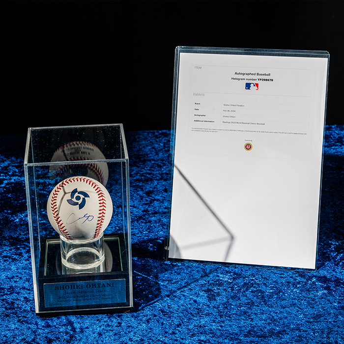 大谷翔平」直筆サイン入り WBC公式ボール ディスプレイケース入り