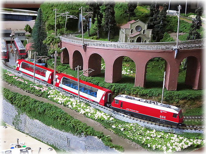 アルプスの氷河特急機関車