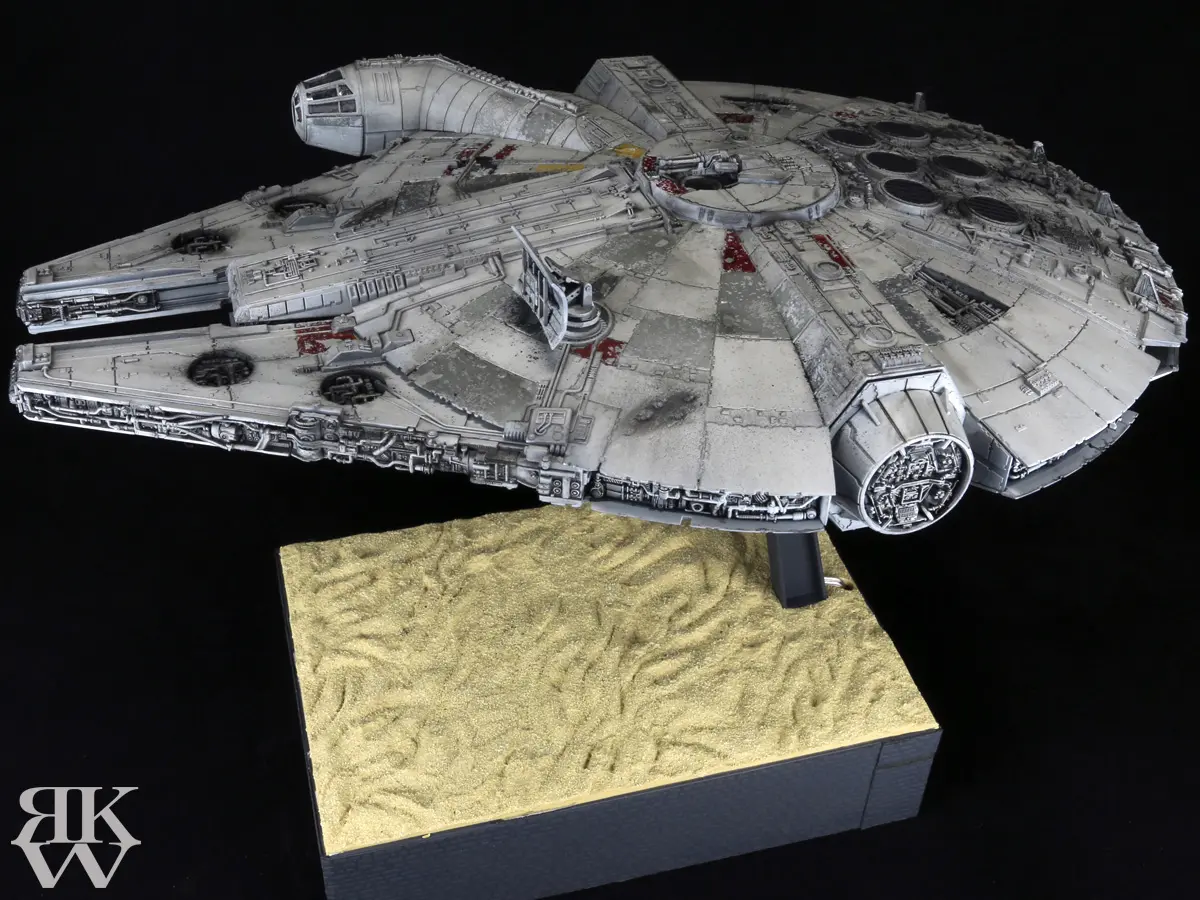 フル電飾改修 ミレニアムファルコン 1/144 塗装 完成品 12V フル電飾