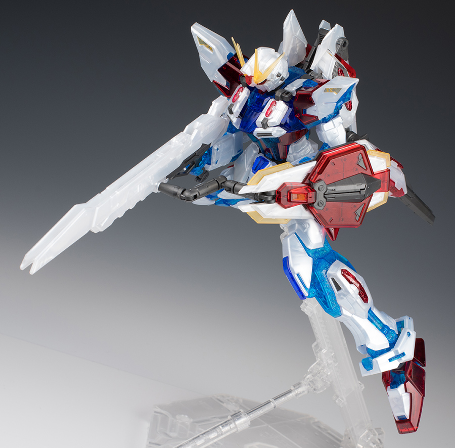 ガンプラMG スタービルドストライクガンダム RGシステムver. Amazon