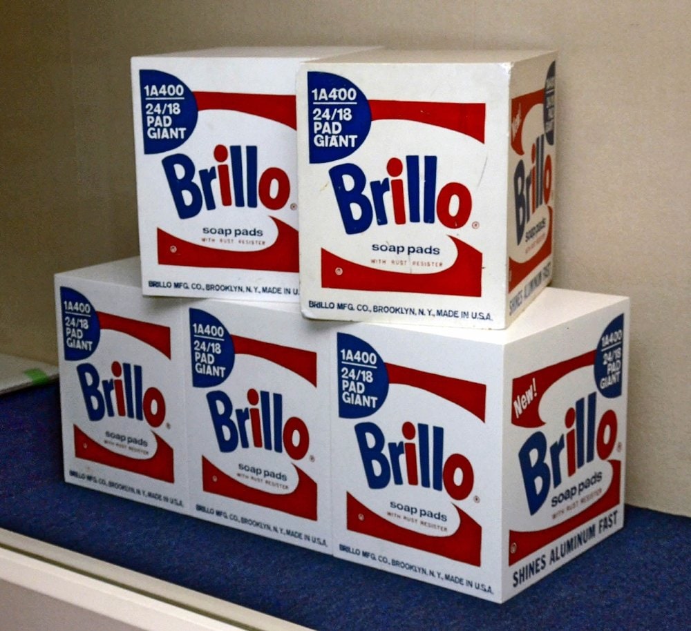 明窓・”パロディー合戦”の術中 鳥取県立美術館の「ブリロの箱」 | 山陰