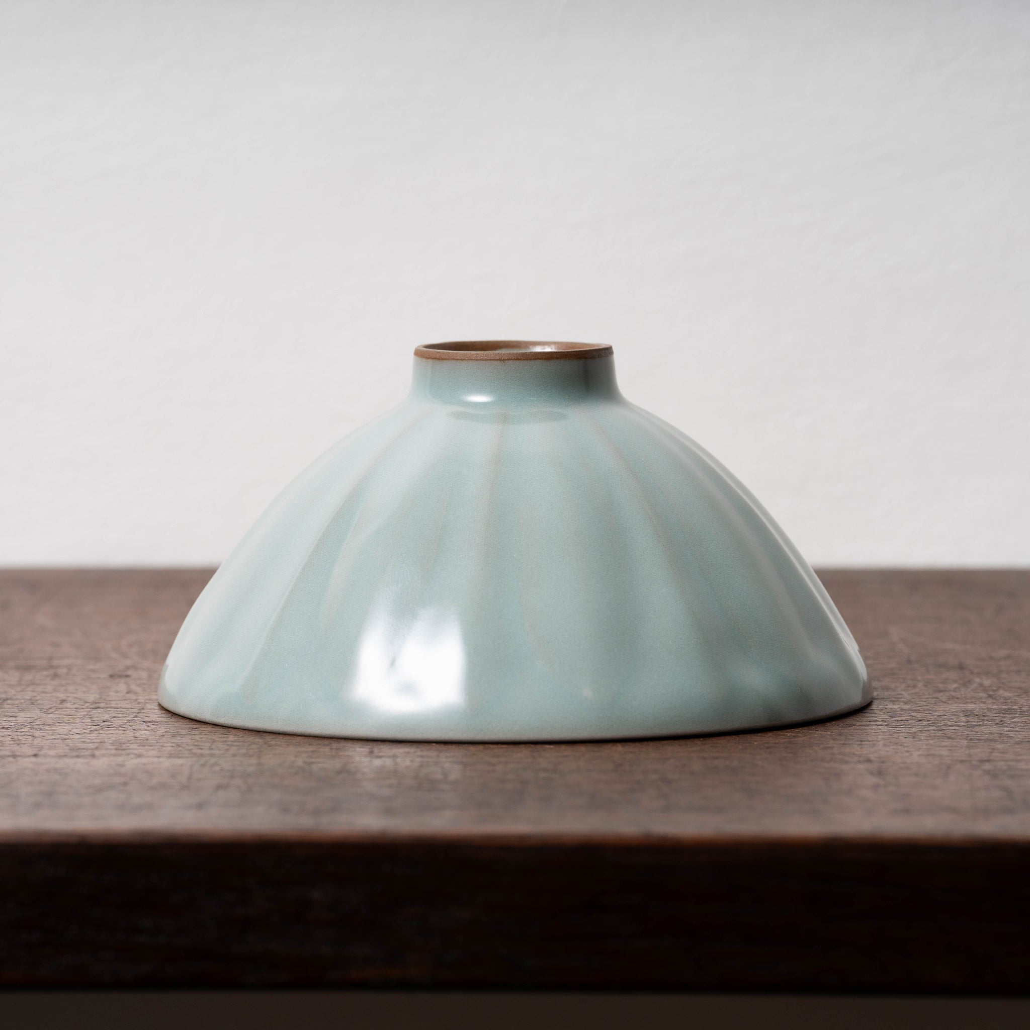 明代 龍泉窯 青磁鎬蓮弁文碗 – 燦禾 SANKA