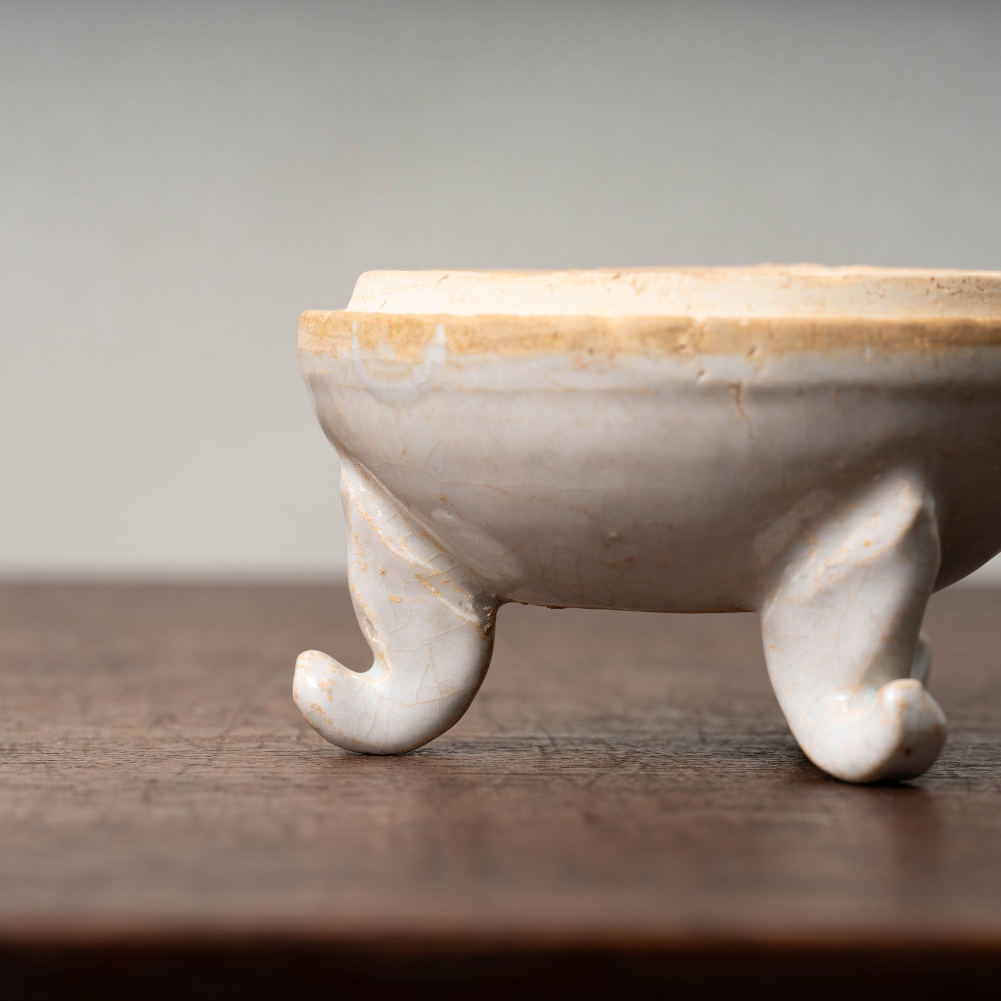 徳化窯 線紋様白磁香炉 徳化窯 線紋様白磁香炉 中国 福建省 徳化窯の