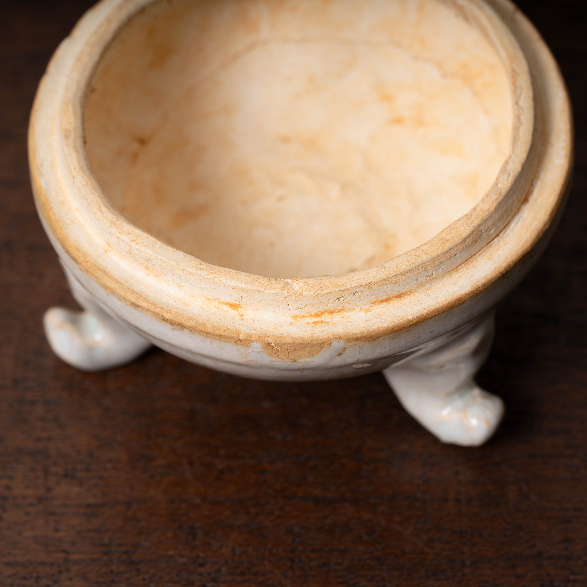 唐代 景徳鎮 白磁馬蓋付三足香炉 – 燦禾 SANKA